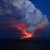 Fotografía cedida por la Dirección del Parque Nacional Galápagos sobre la erupción del volcán Wolf.